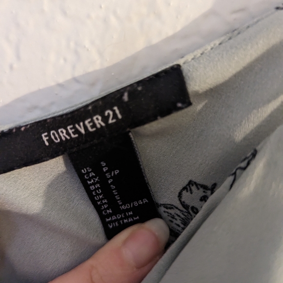 Top - Picture 2 of 2